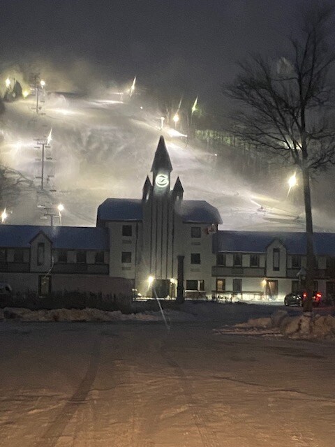 Building Photo - 5712 Shanty Creek Rd