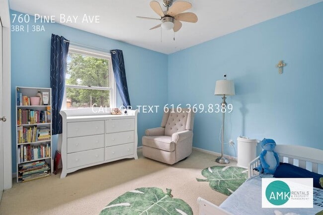 Building Photo - 760 Pine Bay Dr