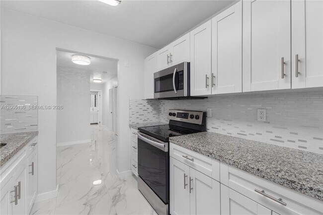 Building Photo - 1030 9th St