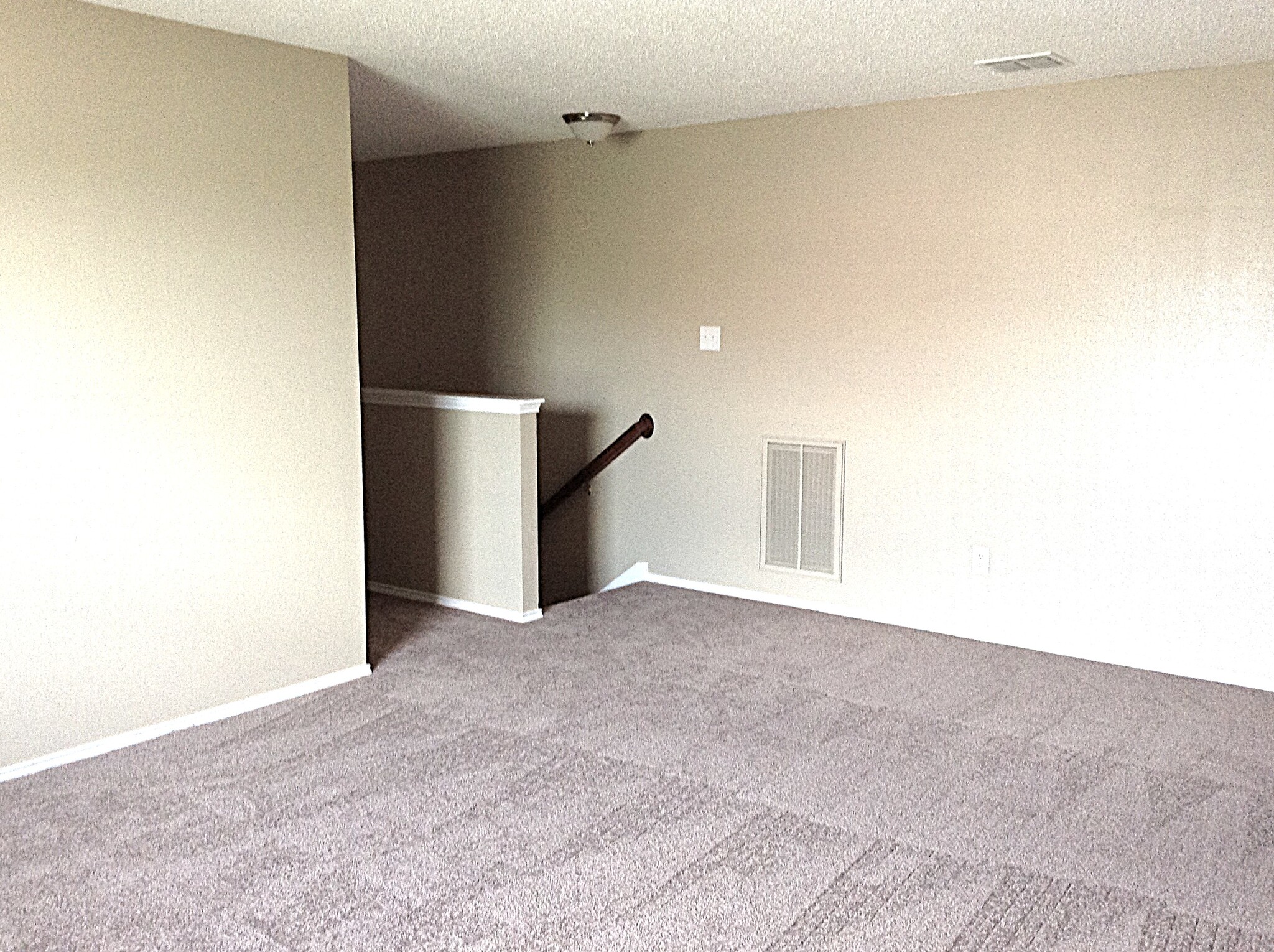 Building Photo - 2821 Bentridge Dr