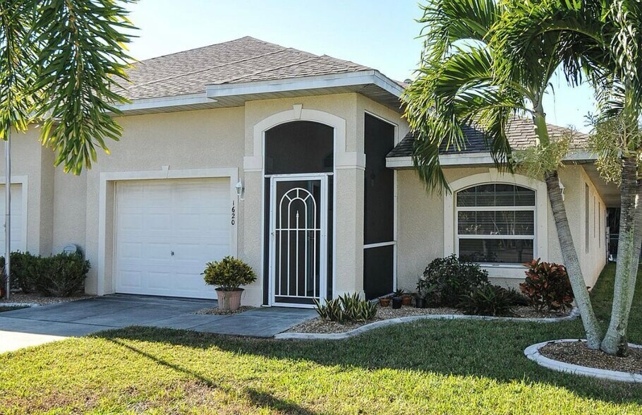 Building Photo - 1620 Orchid Blvd