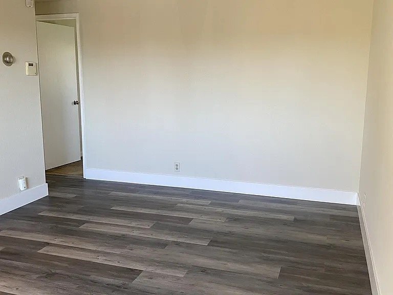 Building Photo - 280 Stonegate Cir