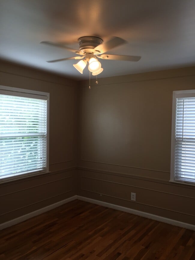 Building Photo - A Charming 3 Bedroom Bungalow, Hardwood Floors, Fenced in Backyard