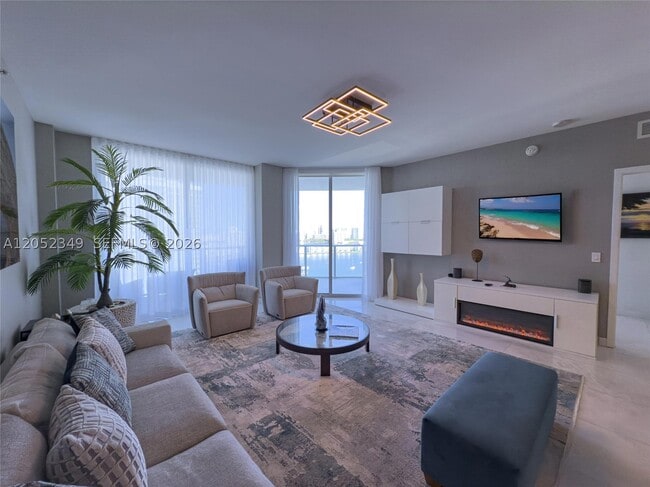 Building Photo - 17111 Biscayne Blvd
