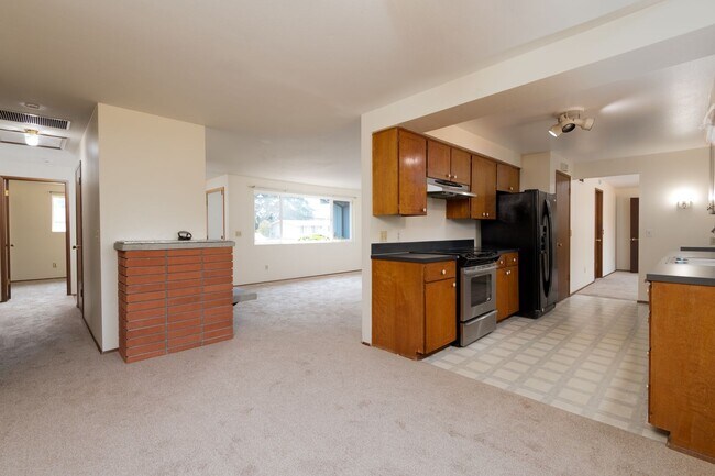 Building Photo - Covington Rambler