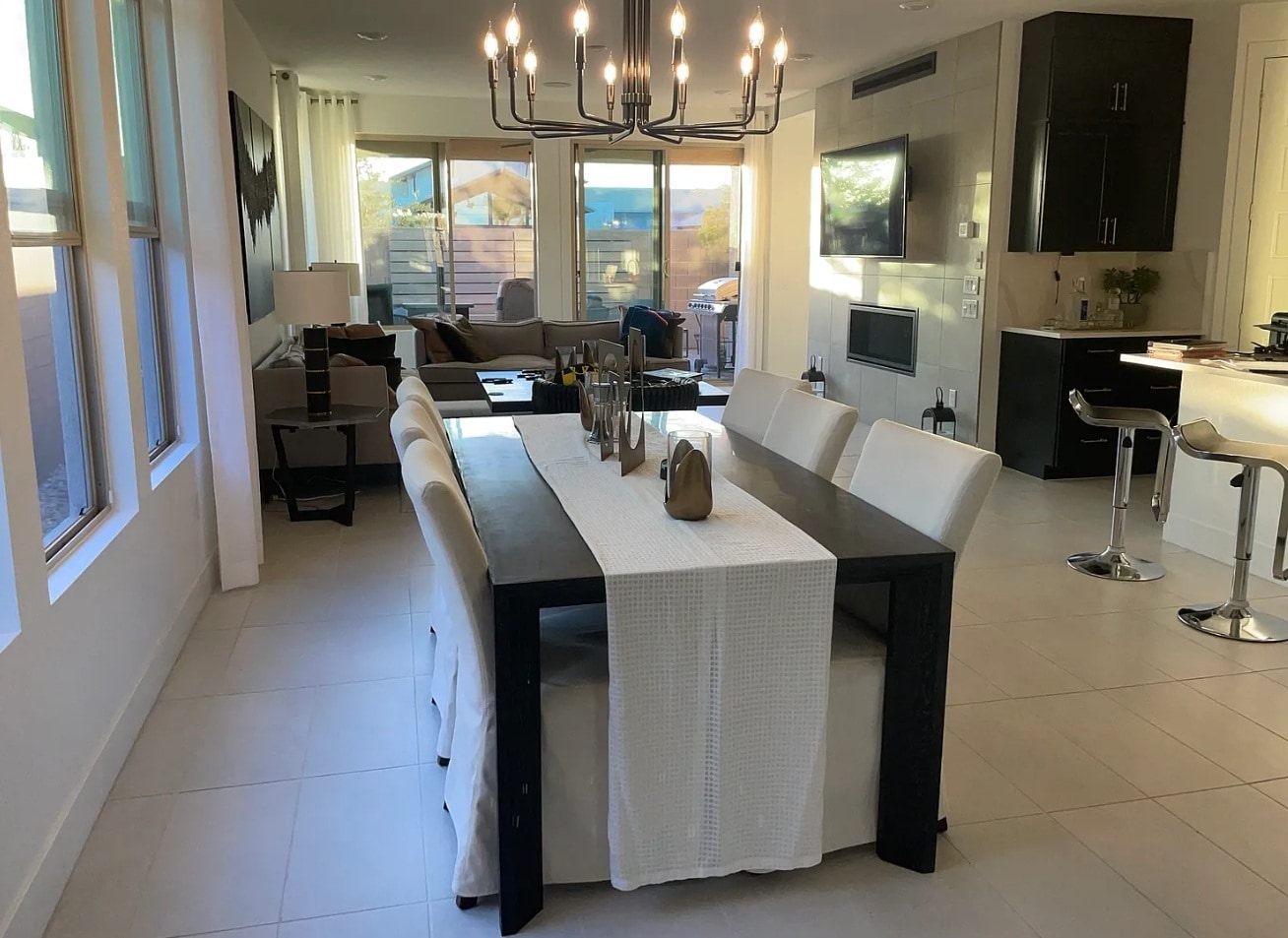 Building Photo - 6589 Songfest St