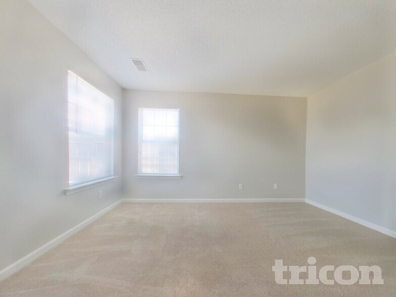 Building Photo - 119 W Waverly Pl Ct
