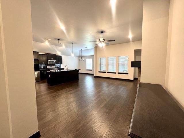 Building Photo - 416 Vista Dr