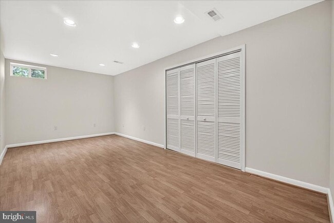Building Photo - 9938 Timberknoll Ln