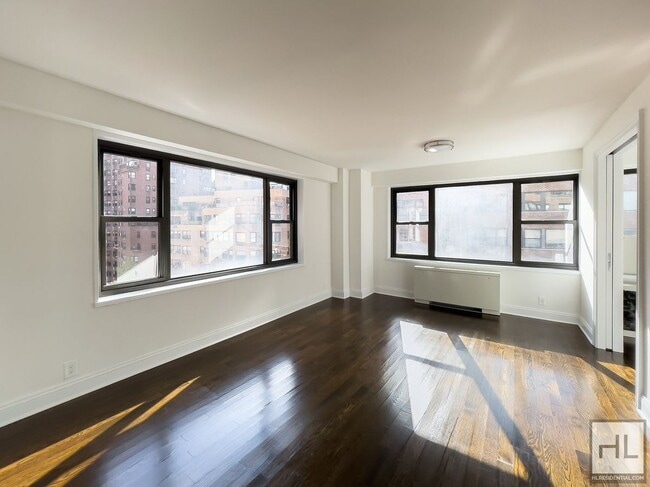 Building Photo - 405 E 56th St