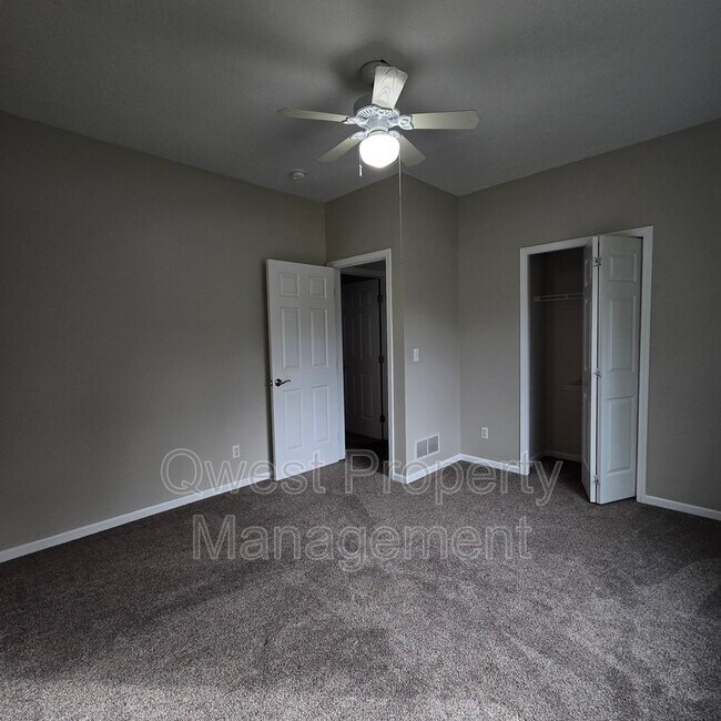 Building Photo - 6981 Sienna Dr SE