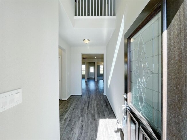 Building Photo - 24946 Via Arabella Ln