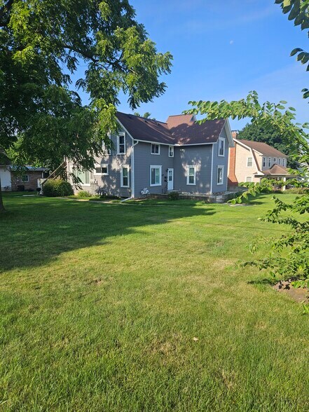 Exterior of home - 919 Arcadian Ave