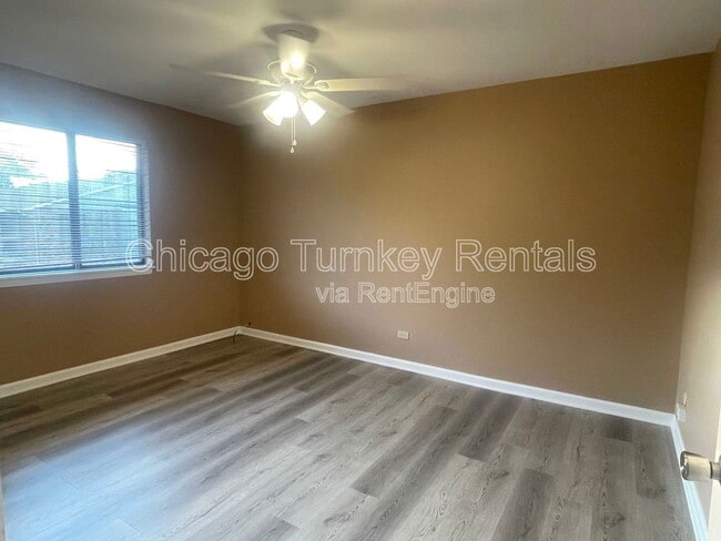 Building Photo - 3258 W 184th St