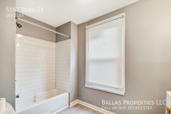 Building Photo - 5167 Reno St