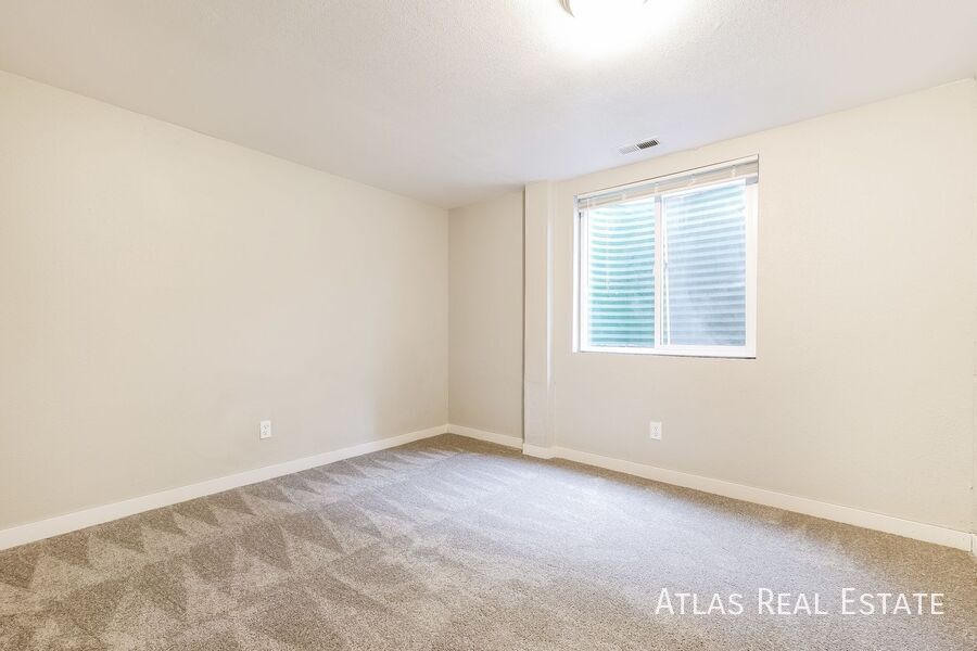 Building Photo - 14782 E Elk Pl