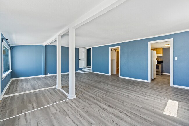 Building Photo - 1310 Alki Ave SW