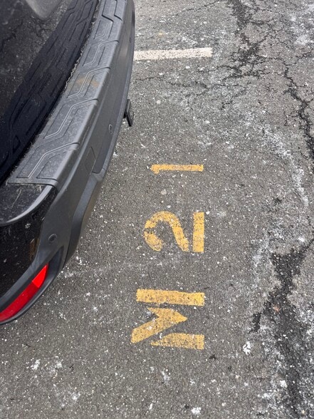 Building Photo - 489 Madison Dr