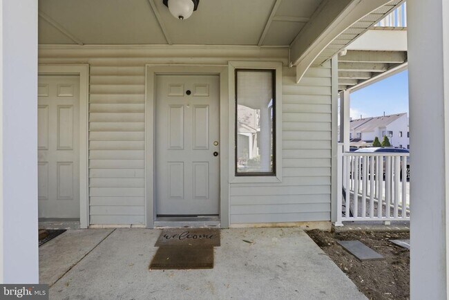 Building Photo - 1310 Roberts Way