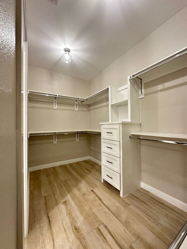 Building Photo - 2725 Kilgore Ave