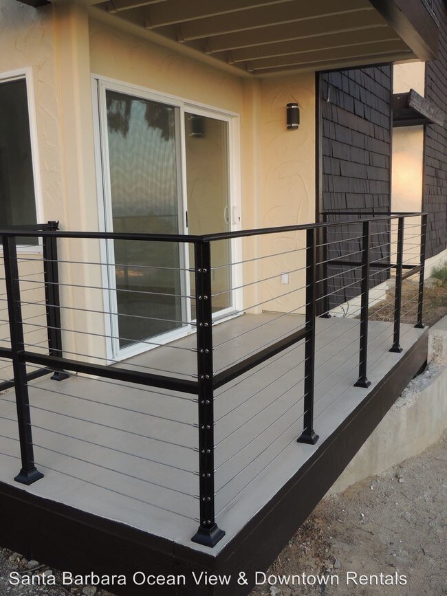 Building Photo - 515 Red Rose Ln