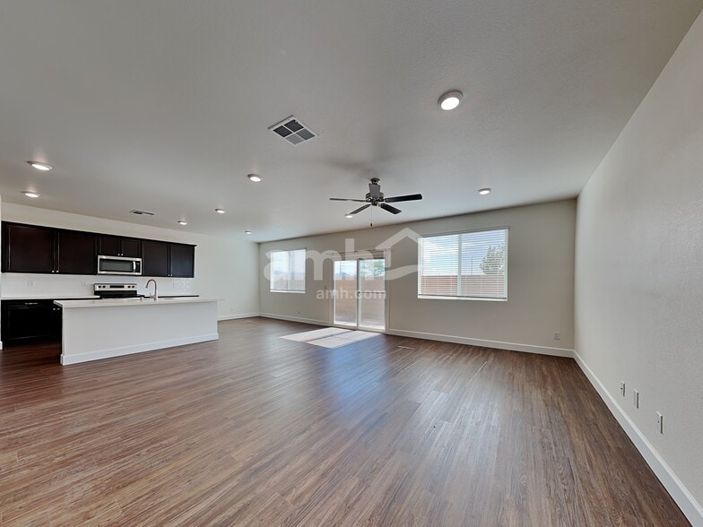 Building Photo - 6106 Theodore St