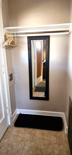 Mirror by the door for a quick check before exploring Duluth. - 822 E 4th St