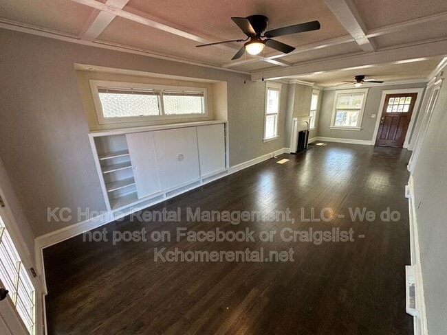 Building Photo - 5105 Walnut St