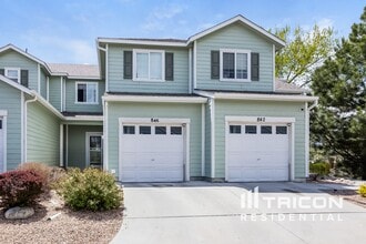 Building Photo - 846 Red Thistle View