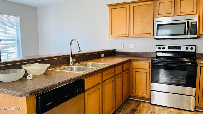 Building Photo - 1577 Megan Bay Cir