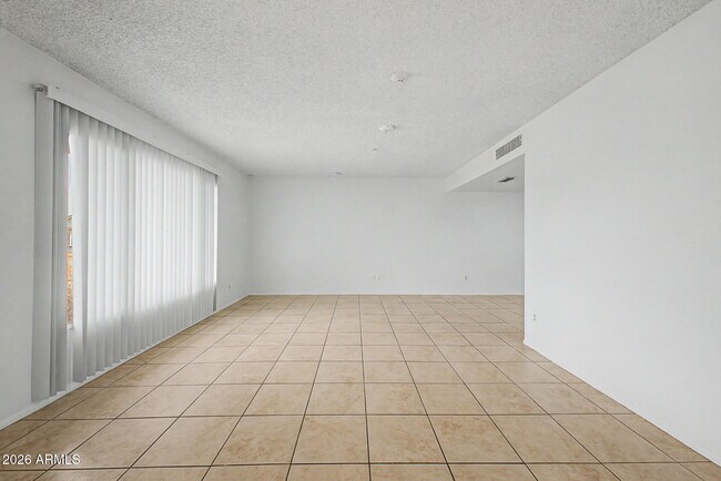 Building Photo - 4401 S Rita Ln