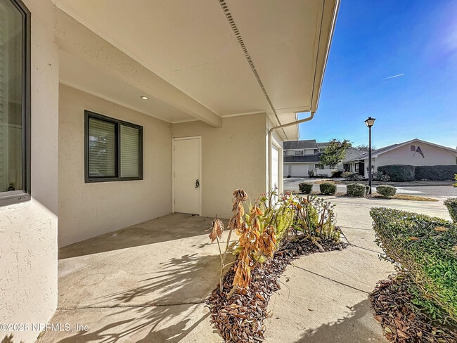 Building Photo - 141 La Pasada Cir W