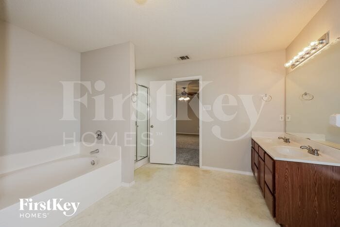 Building Photo - 7804 Whitney Ln