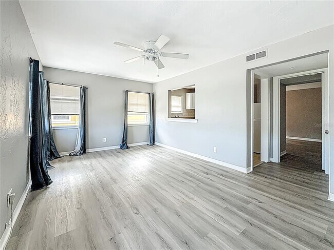 Building Photo - 101 154th Ave