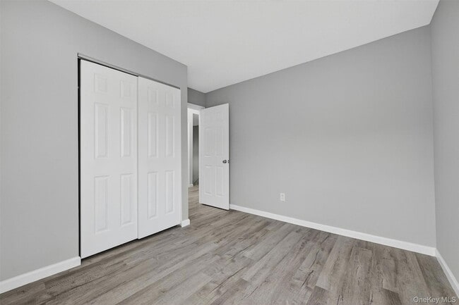 Building Photo - 2722 Whispering Hills Dr