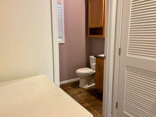 Building Photo - 350 Lee Ave