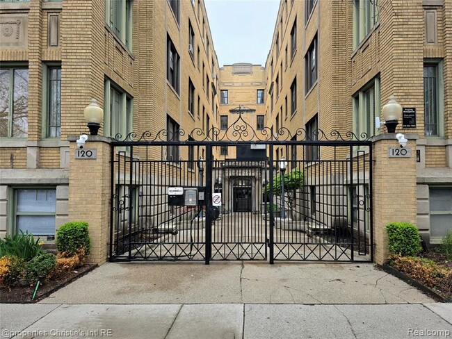 Building Photo - 120 Seward Ave