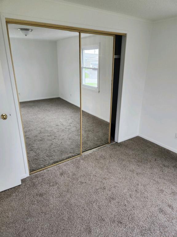 Building Photo - 520 Briar Manor