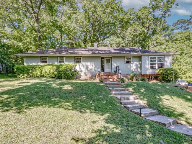 Primary Photo - 3212 Springdale Dr