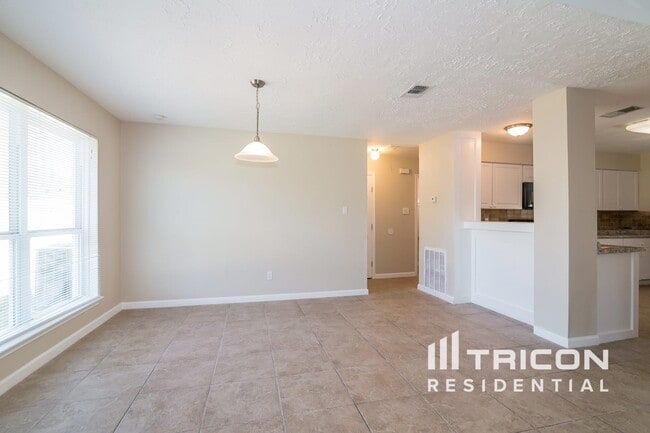 Building Photo - 24006 Tayloe House Ln