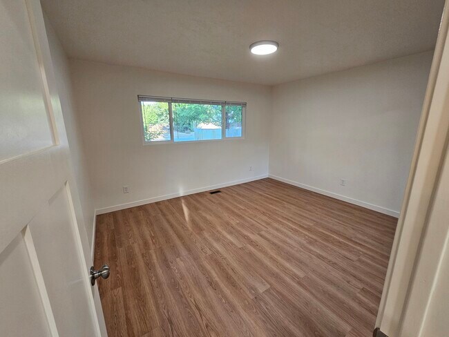 Building Photo - 2166 N Wildwood St