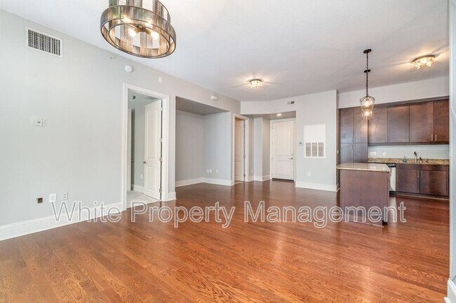 Building Photo - 4625 Piedmont Row Dr