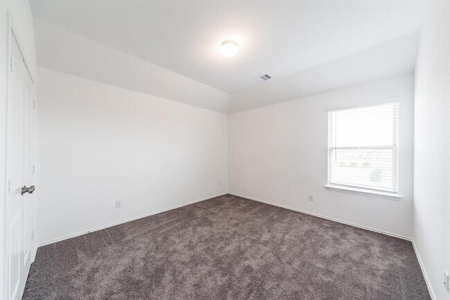 Building Photo - 26047 Steele Flower Dr