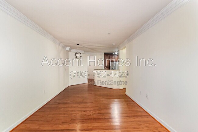 Building Photo - 2101 N Monroe St