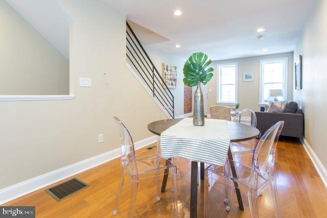 Building Photo - 2026 McClellan St