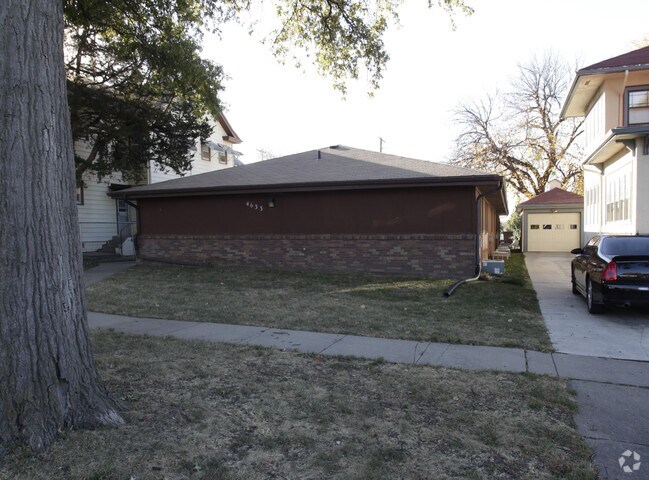 Building Photo - 4633 Baldwin Ave