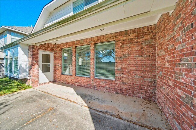 Building Photo - 5807 Bayberry Way