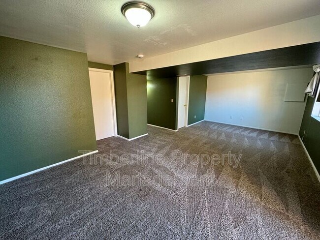 Building Photo - 6735 Overland Dr