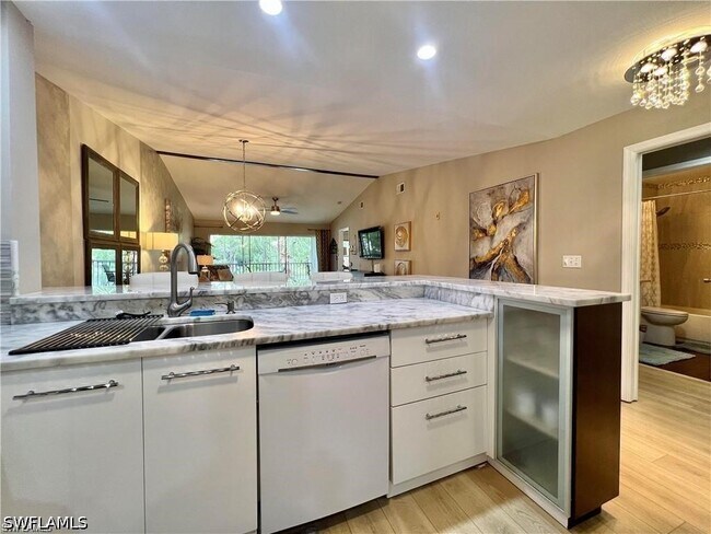 Building Photo - 1120 Sarah Jean Cir