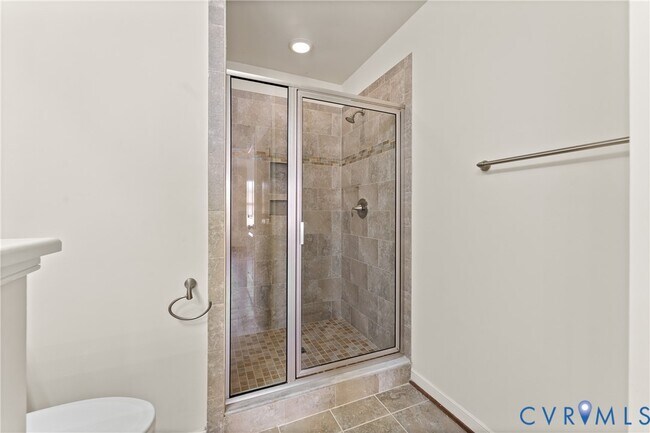 Building Photo - 3904 Village Townes Walk